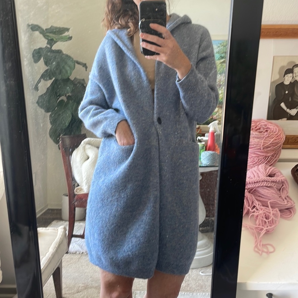 Uniqlo hooded sweater jacket knee length blue heathered wool cozy for fall M